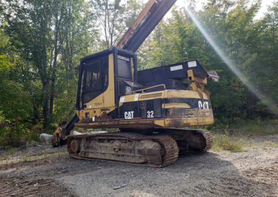 Photo of a 1998 Cat 320BL Delimber